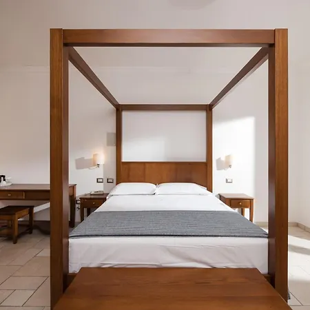 Boutique Il Castellino Relais Отель 4*