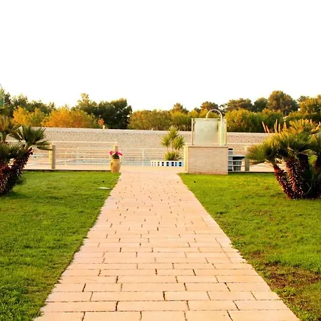 Boutique Il Castellino Relais Вьесте