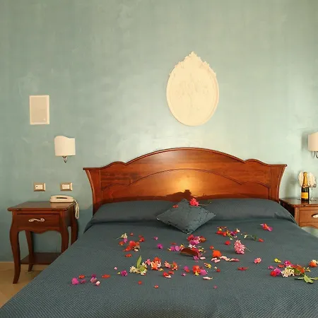 Boutique Il Castellino Relais 4* 维耶斯泰