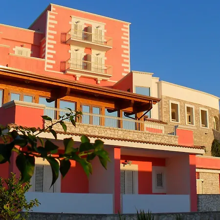 酒店 Boutique Il Castellino Relais 4*