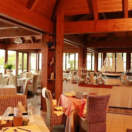 酒店 Boutique Il Castellino Relais 4*
